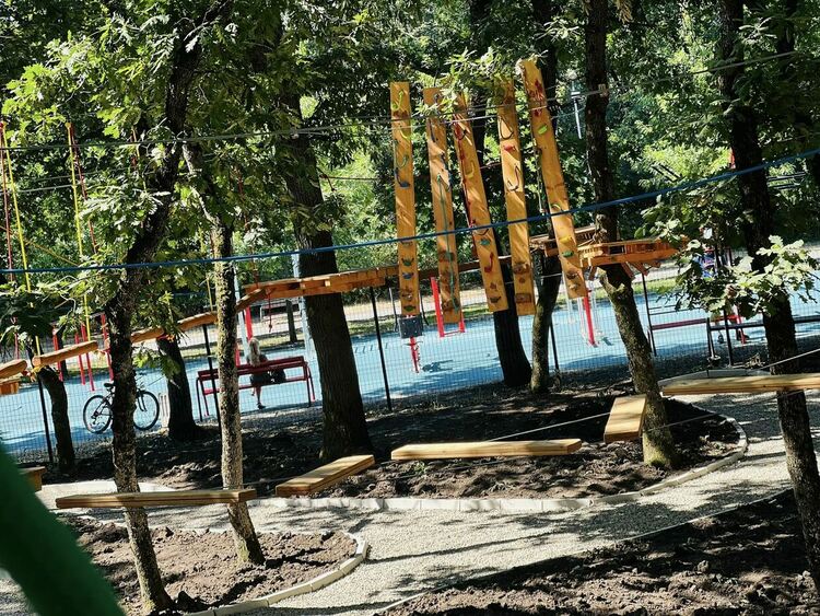 Откриват въжения парк край езерото в „Кенана“