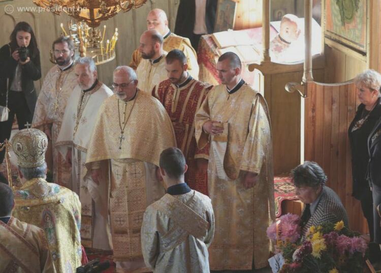 Тържествена литургия в храма в Славяново - Снимка Президенство на Република България 