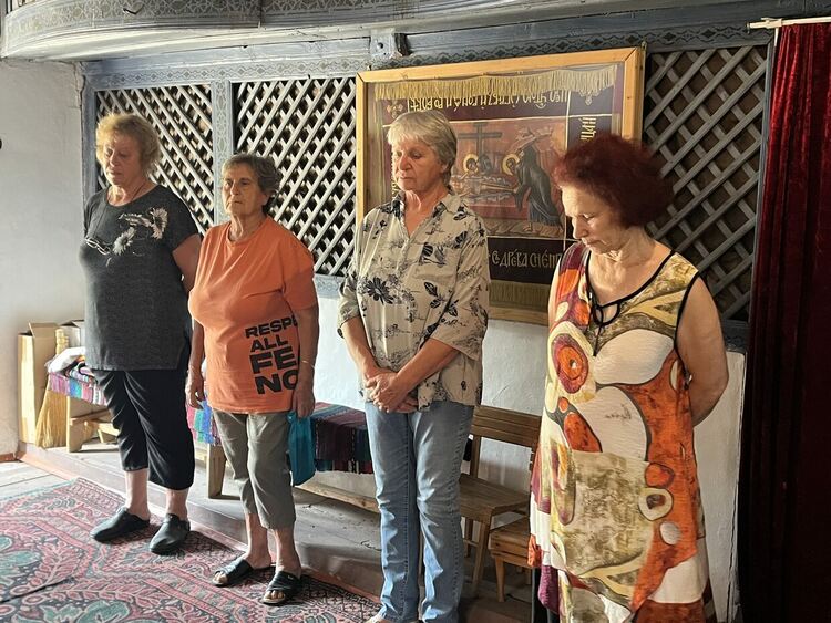 В с. Мандра почетоха света Марина. Раздадоха курбан, приготвен с лековита вода от аязмото