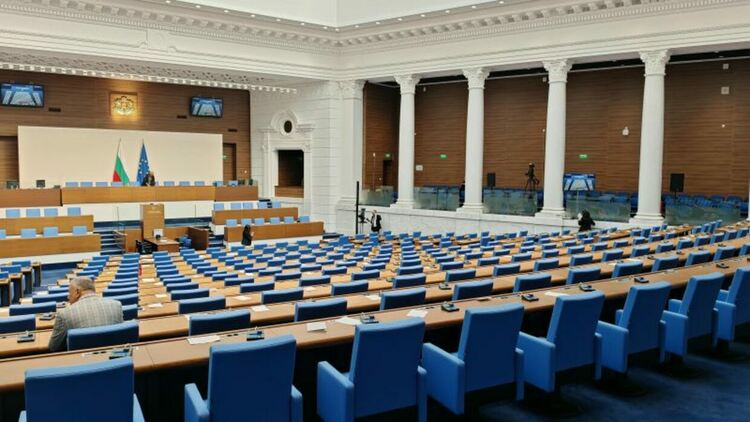 Парламентът избира омбудсман на България