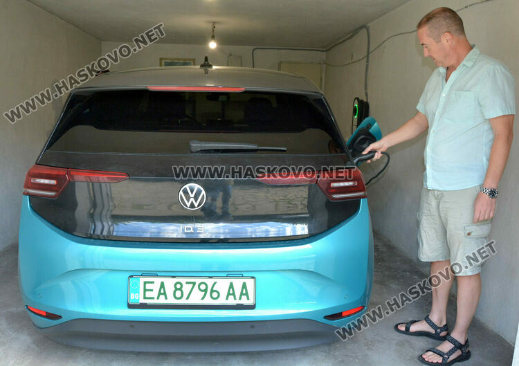 Пенко Добрев: 7 лв. струва пътуването с електромобил от Хасково до Бяло море и обратно