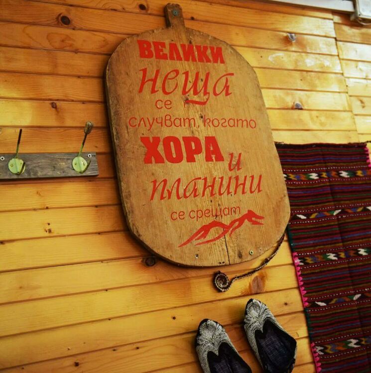 Занаятчии и почитатели от цялата страна се стичат край Стойките за фестивала "Музата" 