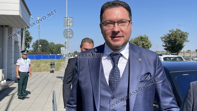 Българин и още двама са задържани за рекордните 206 кг кокаин в дипломатически автомобил