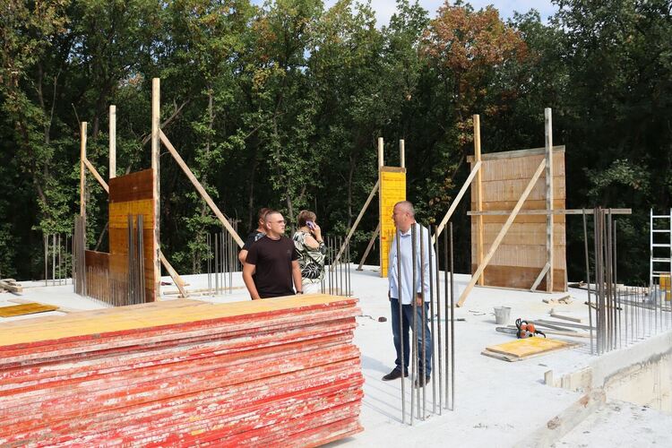 Приключи още един етап от строителството на новия дом за възрастни хора в Хасково