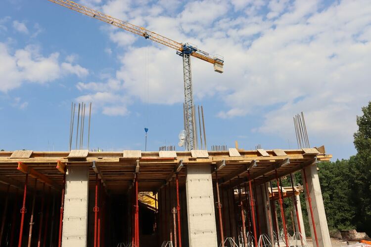 Приключи още един етап от строителството на новия дом за възрастни хора в Хасково