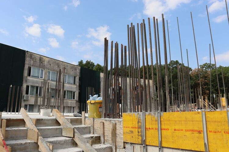 Приключи още един етап от строителството на новия дом за възрастни хора в Хасково