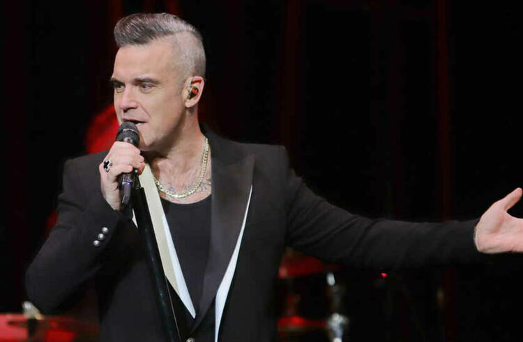 Концерт на Роби Уилямс в Берлин беше отложен заради лошо време