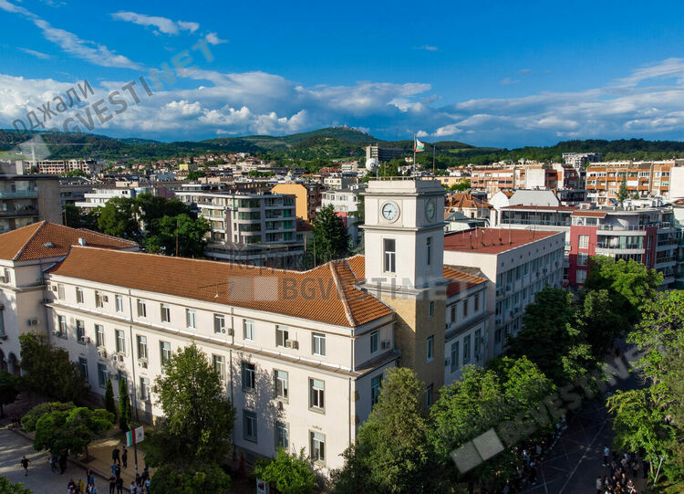 Полицейски новини: задържаха 57-годишен за убийство в с.Гърбище, друг за притежание на наркотици