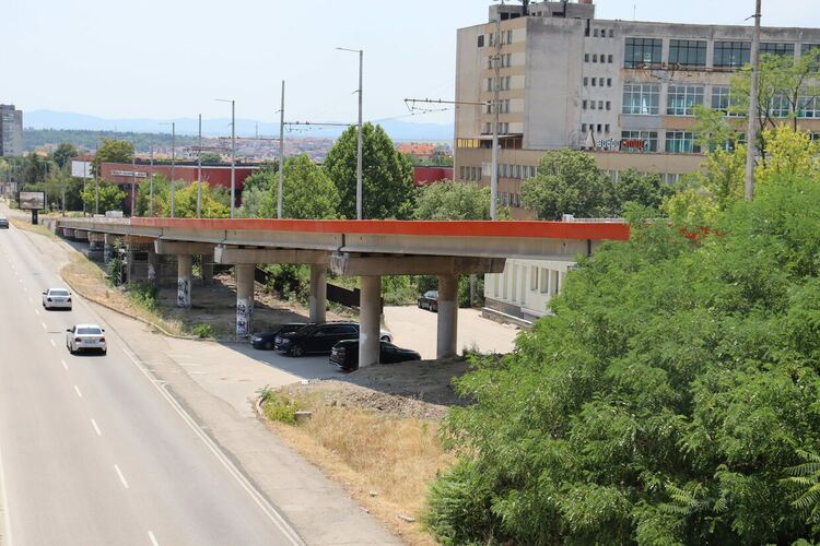 Близо 2,2 млн. лева общински средства струва ремонтът на пътен възел „Орфей“ в Хасково