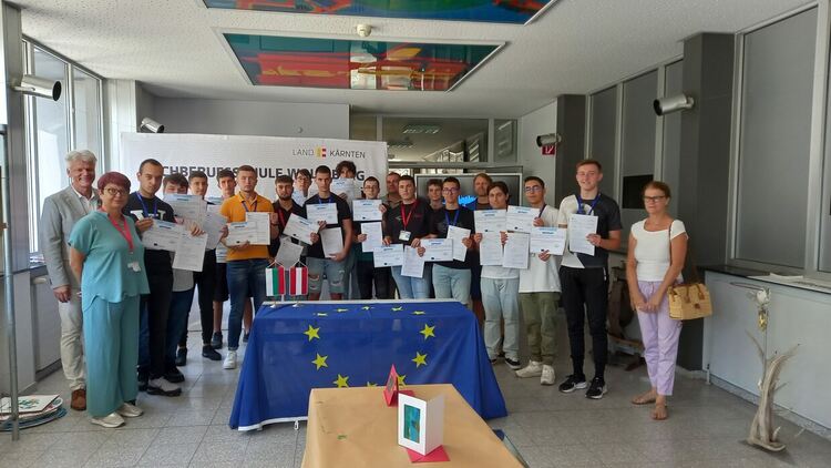 Поредната група стажанти на ПГЕЕ се завърна от международен стаж в Австрия