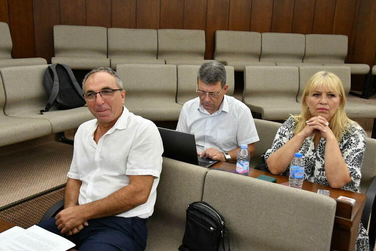 Такситата в Хасково ще ни таксуват за километър максимум за 1,60 лв през деня и 1,90 лв през нощта 