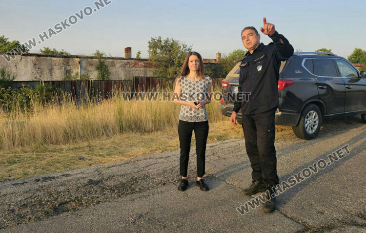Военни, гранични полицаи, доброволци и верижна техника се включиха в гасенето на пожарите в Хасковско