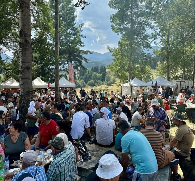 Мемориал в чест на 17 легендарни гайдари ще бъде открит в Гела преди началото на гайдарския събор