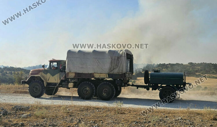 Огненият ад в Сакар вече погълна 60 000 декара