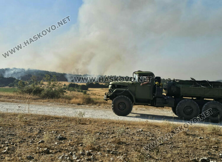 Огненият ад в Сакар вече погълна 60 000 декара