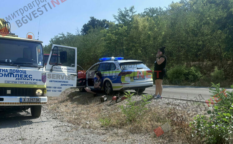 Автомобил изхвърча от пътя и се обърна по таван край Димитровград заради сърна