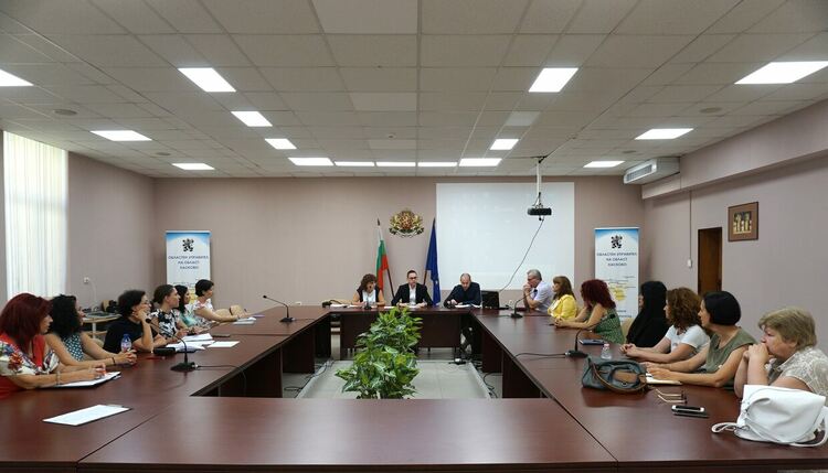 Много деца са върнати в училища и детски градини в Хасковска област