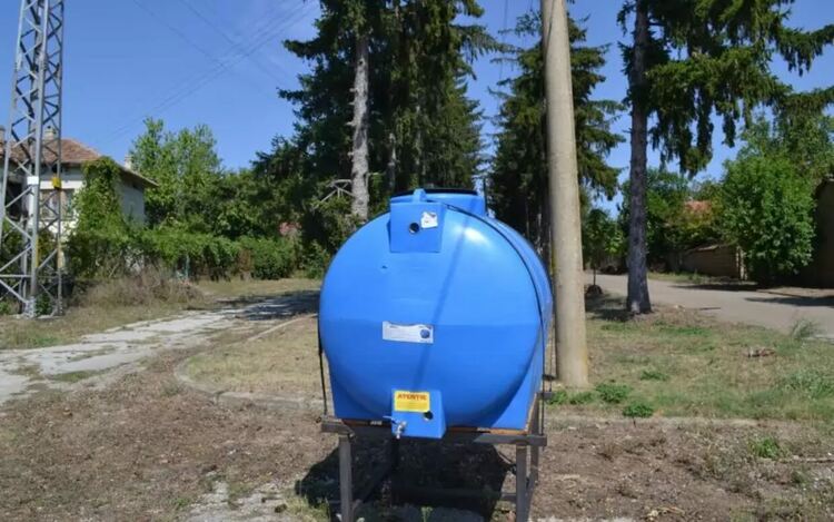 От страна с много водни ресурси България се оказа застрашена от безводие.