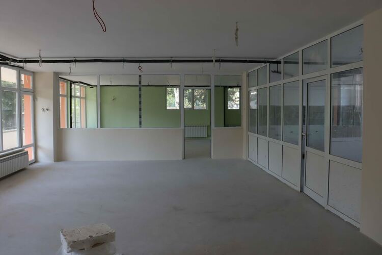 Продължава ремонтът на детска градина „Славейче“ в Хасково