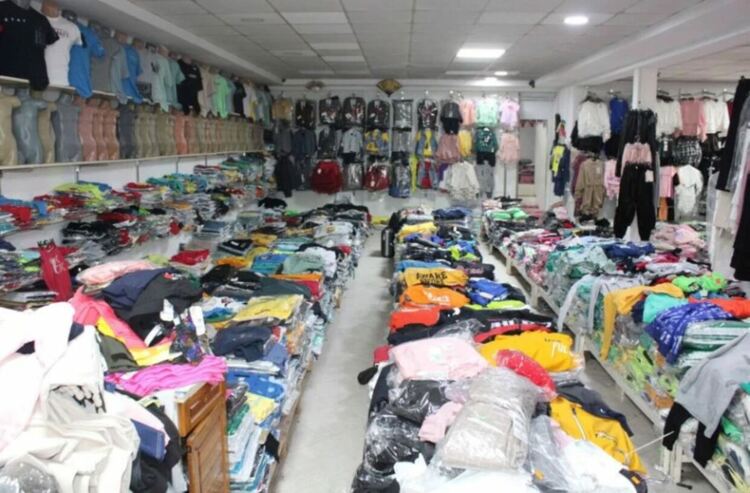 Откриха 940 стоки без документи за марки в два цеха на хасковска фирма във Воден