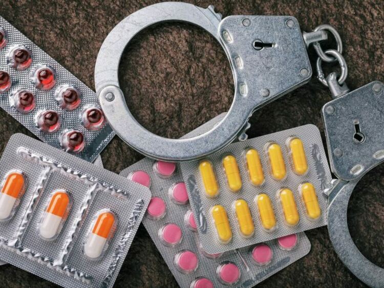 Престъпна схема с лекарства за онкоболни разкриха в Румъния, следите водят и до България