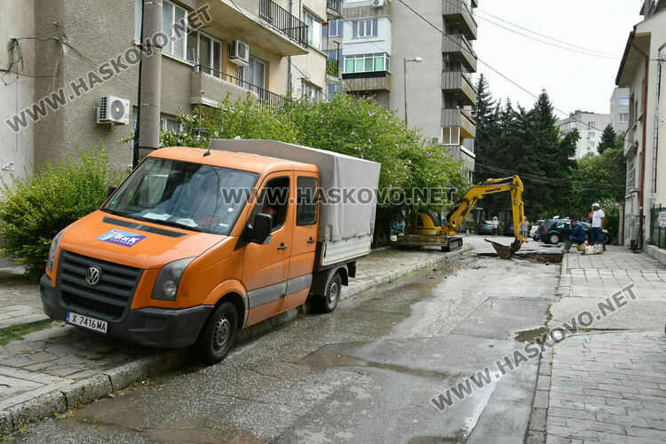 ВиК отстранява аварии в Хасково, възможно е частично безводие в кв. „Дружба-1“