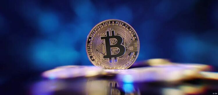 Руските компании използват криптовалути за заобикаляне на ограниченията във външната търговия