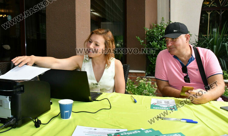 19 жители на Хасково се възползваха от консултациите на РЗИ за приложението „еЗдраве“