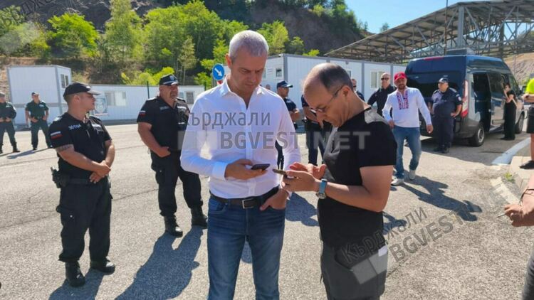 Костадинов подкрепи протеста на Маказа,протестиращите не успяха да затворят международния път за Гърция