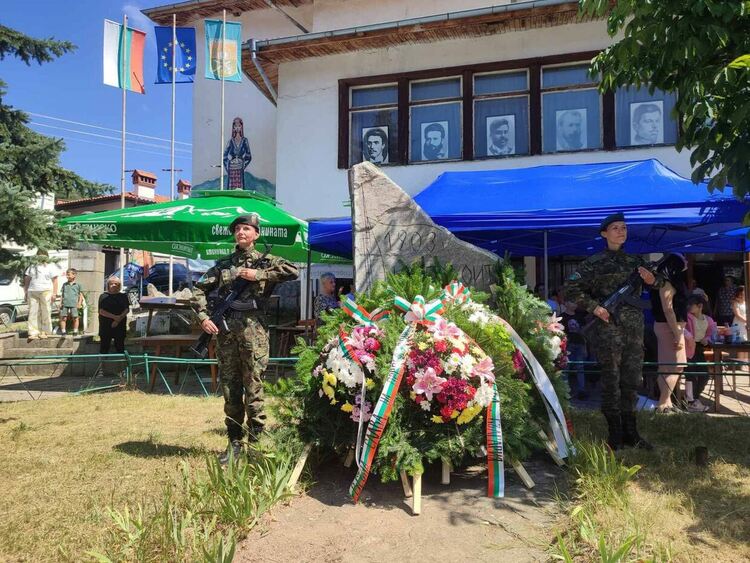 Славейно отбеляза 122 години от героичната епопея на Преображенци
