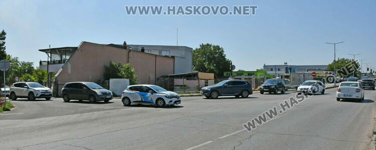 Трафикът по околовръстното на Хасково към изхода за Кърджали е кошмарен 