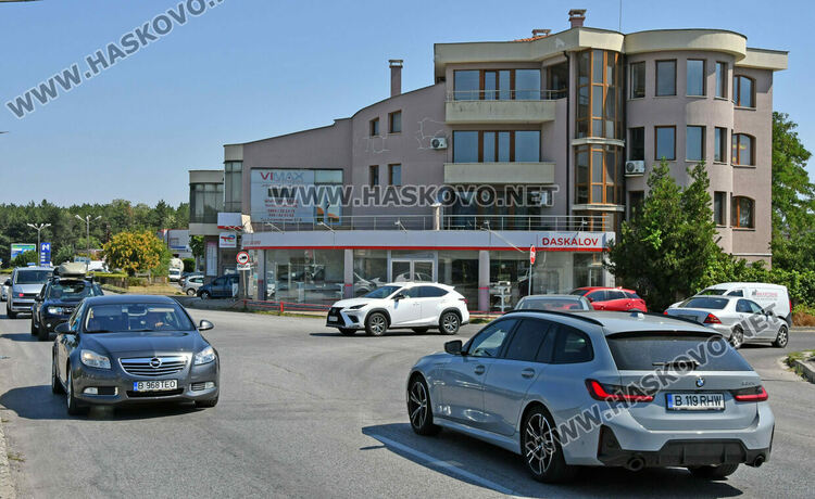 Трафикът по околовръстното на Хасково към изхода за Кърджали е кошмарен 