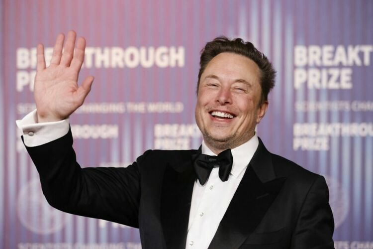 Tesla ще възнагради Мъск с акции за близо 30 млрд. долара след заплахата му, че ще напусне