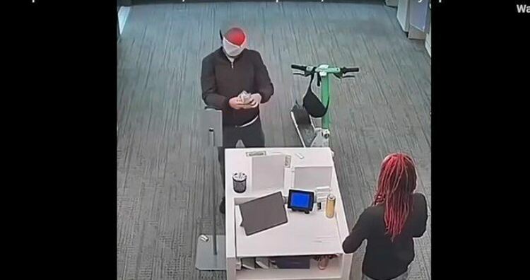 Българин отмъкна 6000 долара от банка в Атланта и избяга с електрически скутер