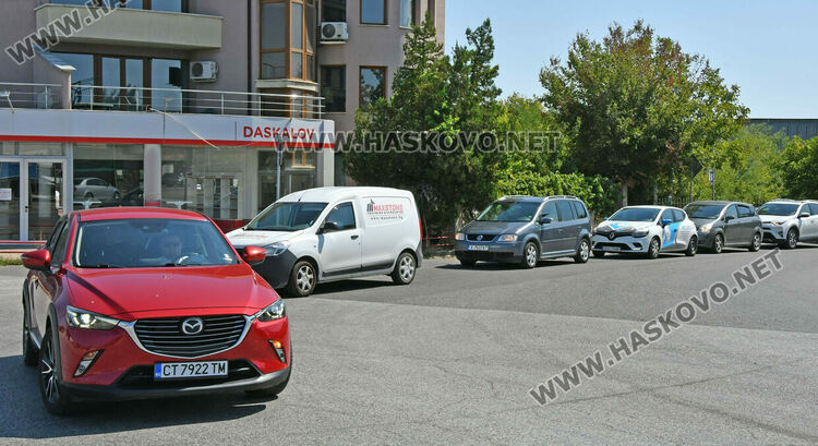 Трафикът по околовръстното на Хасково към изхода за Кърджали е кошмарен 