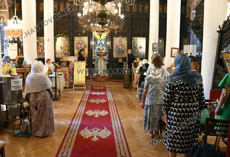 Литургия за Преображение Господне в Хасково
