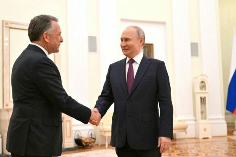 Путин прие пратеника на Тръмп