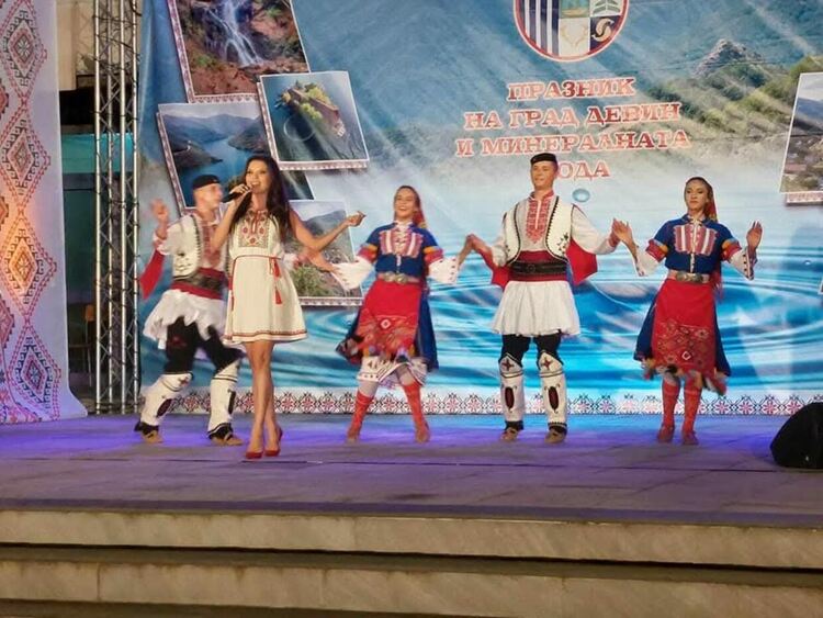 Девин се подготвя за традиционния празник на града и минералната вода