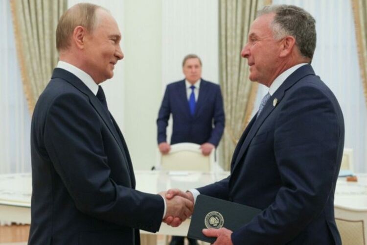 Путин и Уиткоф разговаряха 3 часа, Тръмп може и да се откаже от нови санкции срещу Русия