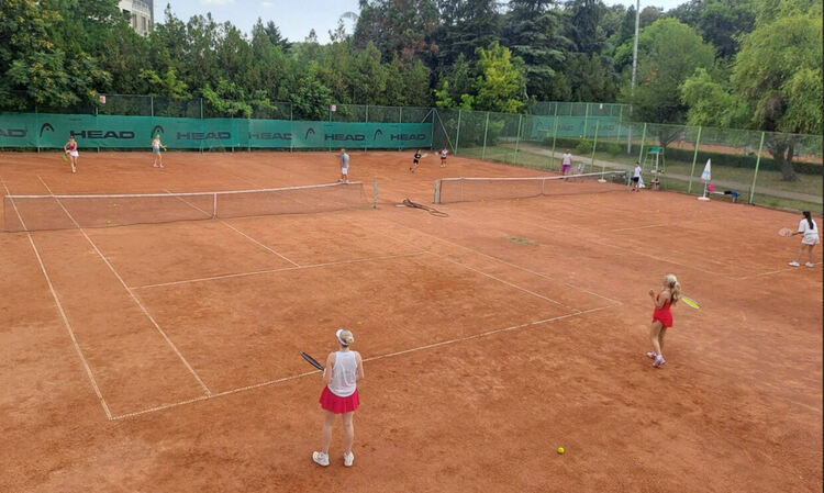 Немски тенис таланти на подготовка в Хасково