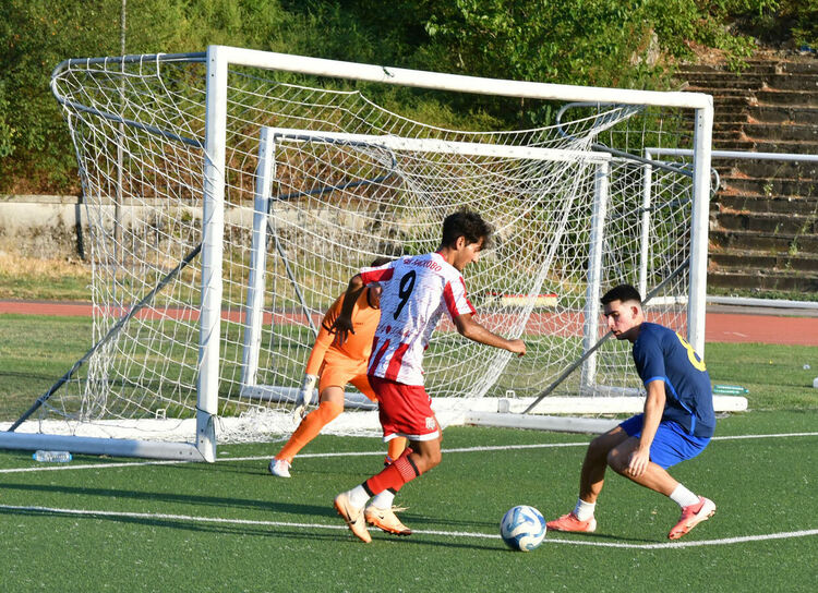 “Димитровград” с първа домакинска победа за сезон