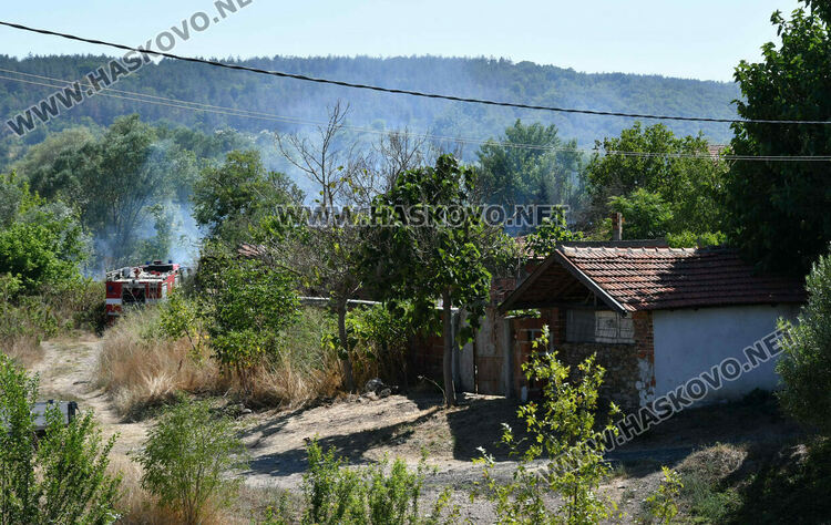 Пожар тръгна от казан с консерви в Клокотница