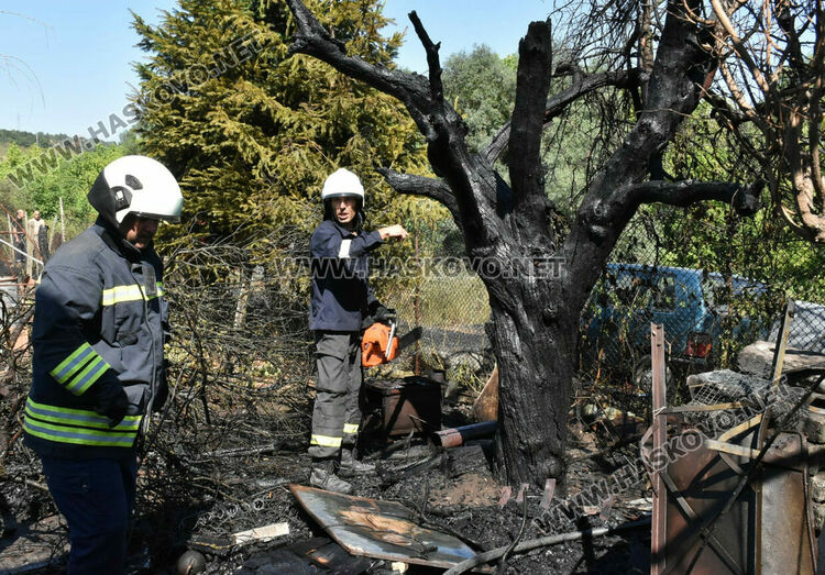 Пожар тръгна от казан с консерви в Клокотница