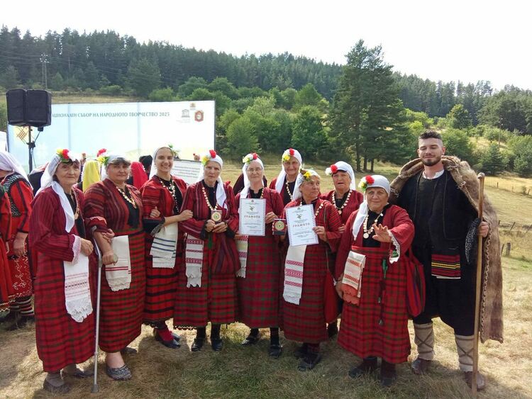 Блестящо представяне на читалищата от Димитровград на Копривщица'2025