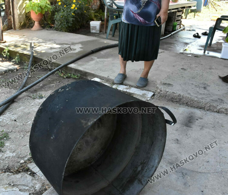 Пожар тръгна от казан с консерви в Клокотница