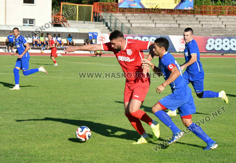 ОФК „Хасково“ изпусна „Гигант“ в края на мача