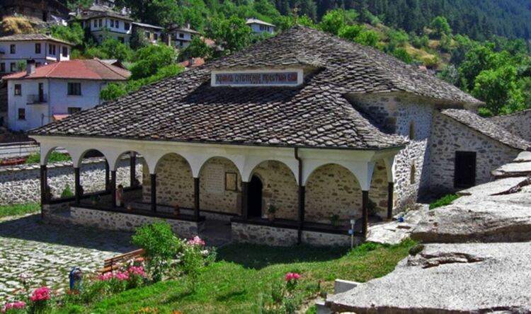 Широка лъка се готви за храмовия си празник с пет дни културни и духовни събития