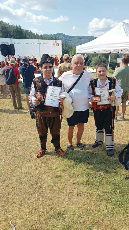 Гайдари се представиха отлично на съборите в Копривщица и Гела