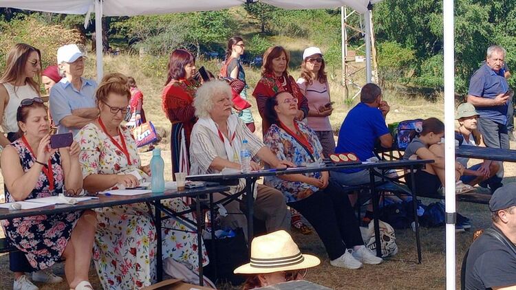  33 златни медала за смолянските таланти от Националния събор в Копривщица