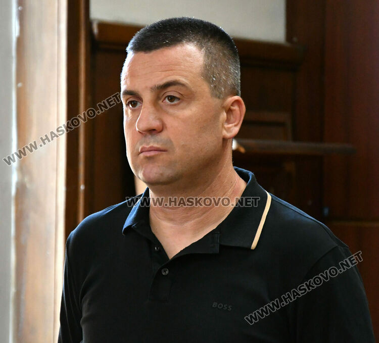 обвиняемият Христо Мотов